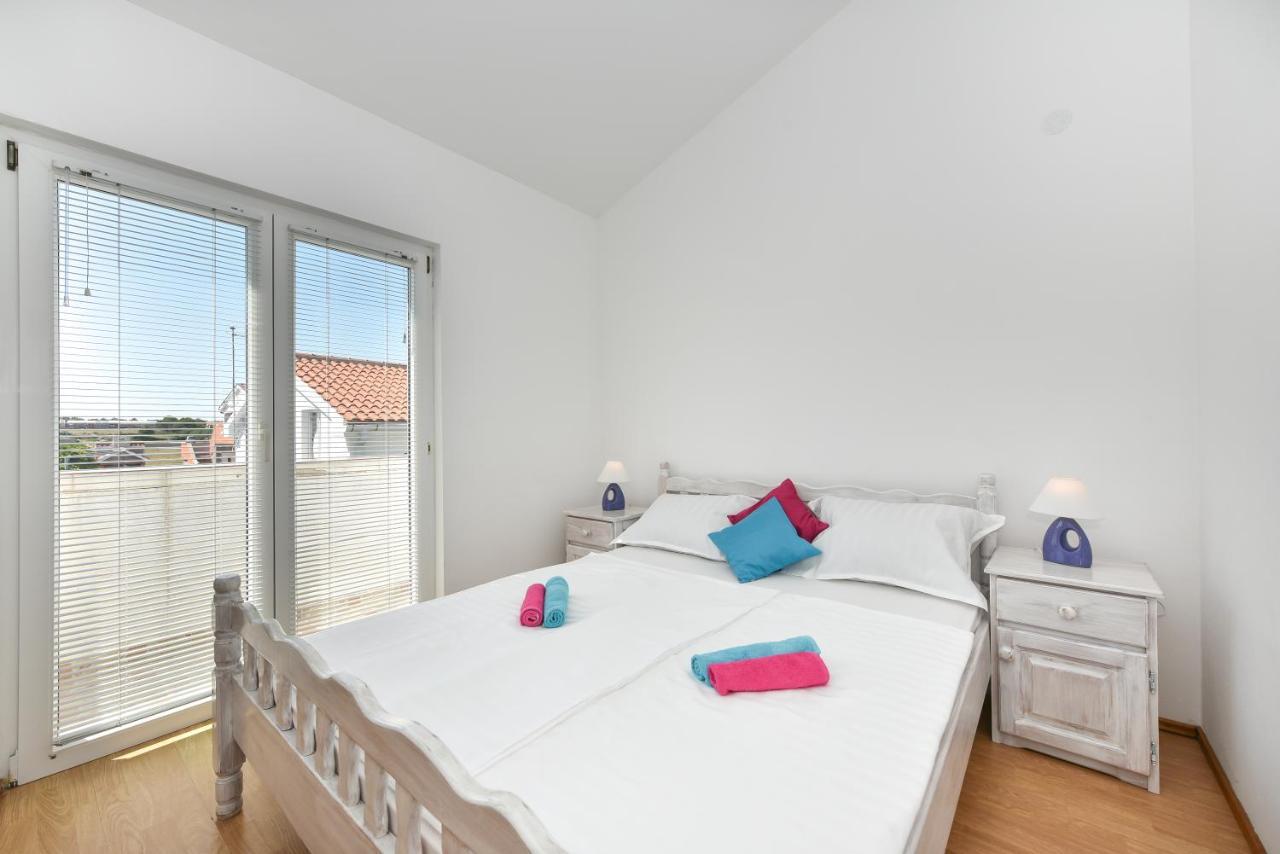 Apartments Krepo Vir Exterior photo