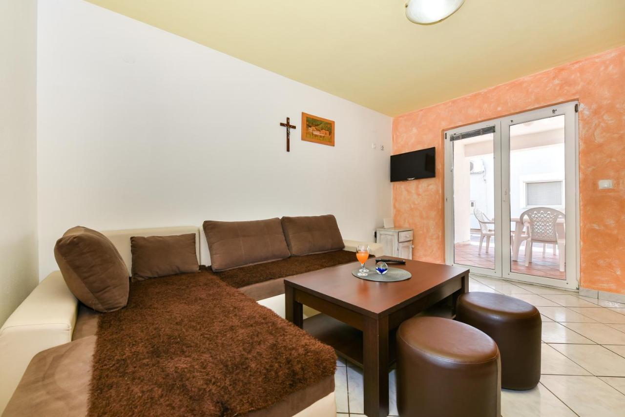 Apartments Krepo Vir Exterior photo