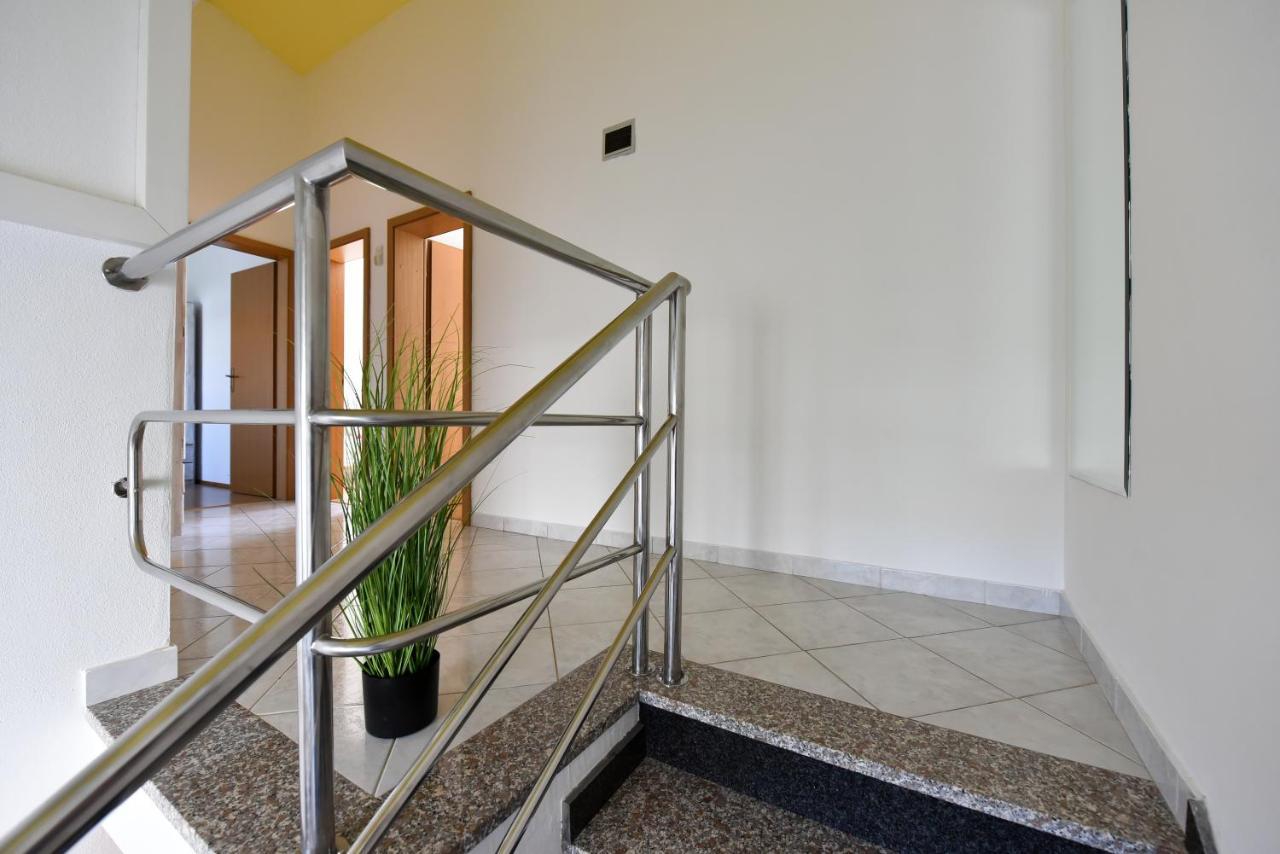 Apartments Krepo Vir Exterior photo