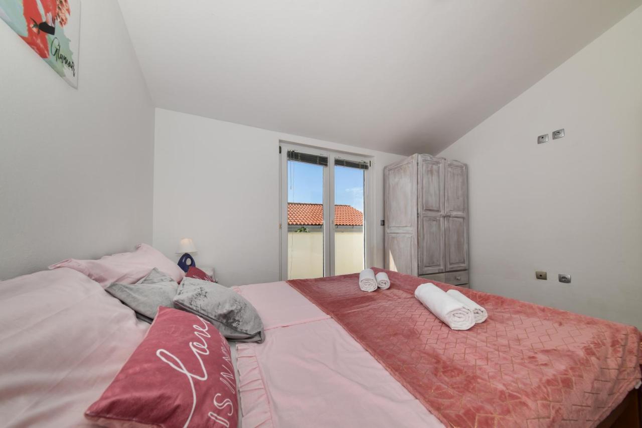 Apartments Krepo Vir Exterior photo