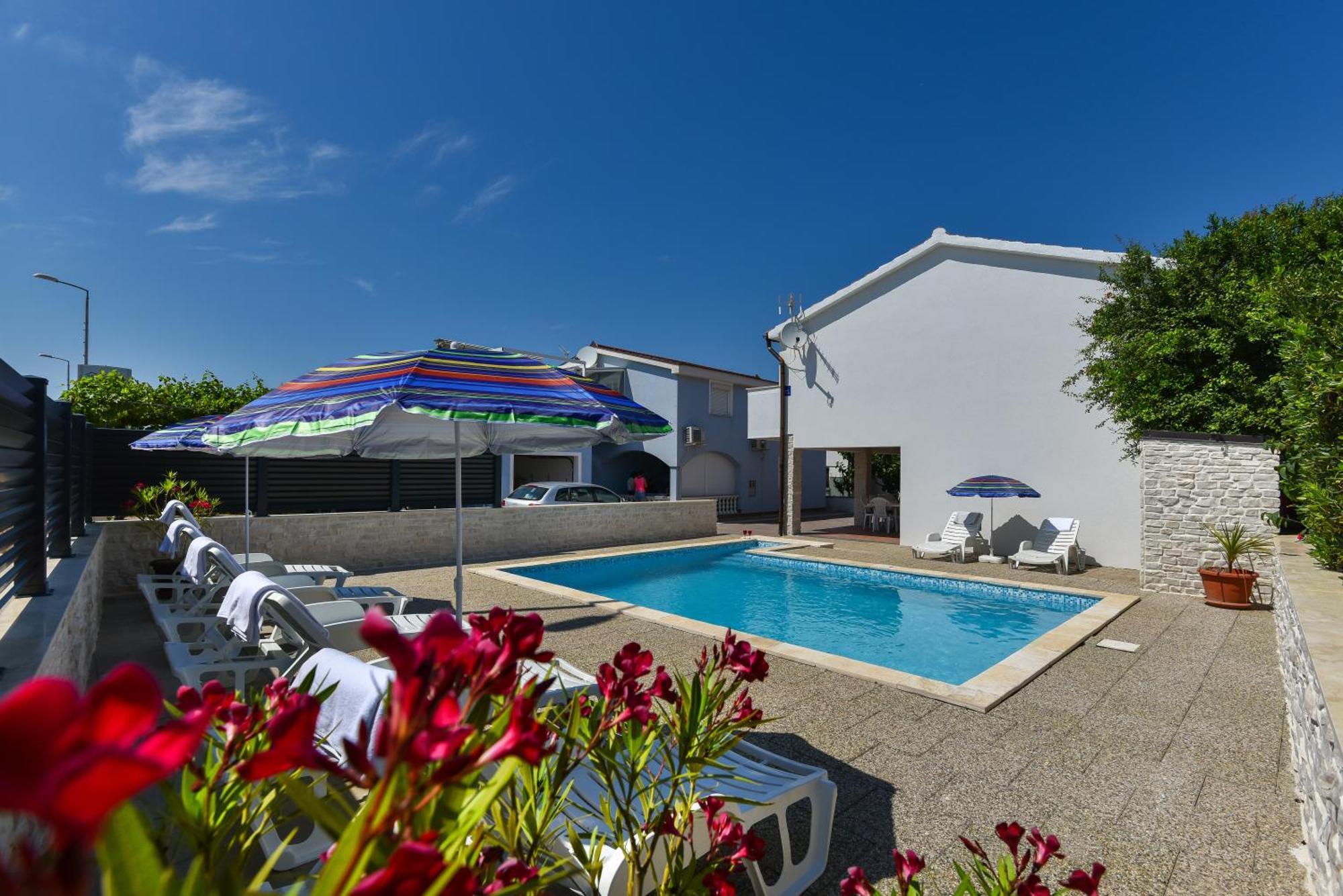 Apartments Krepo Vir Exterior photo