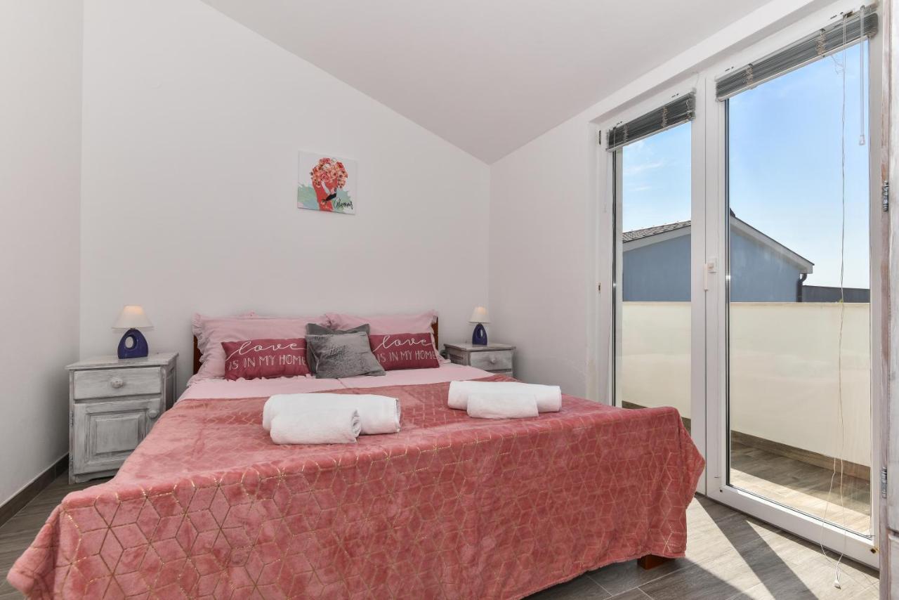 Apartments Krepo Vir Exterior photo